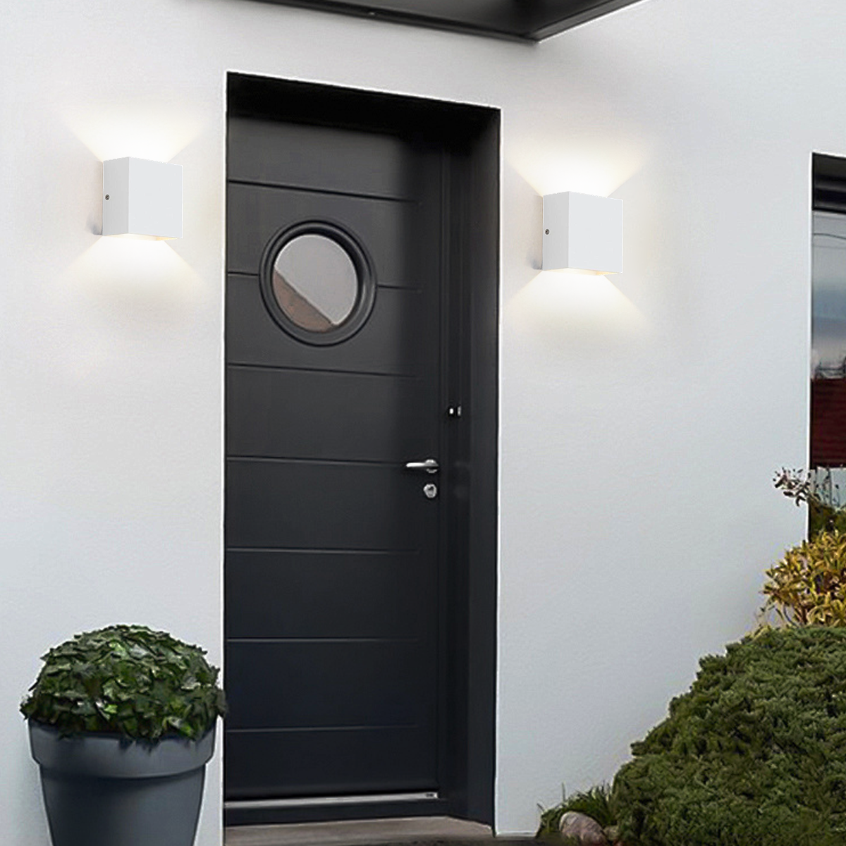 Modern Outdoor Wall Light